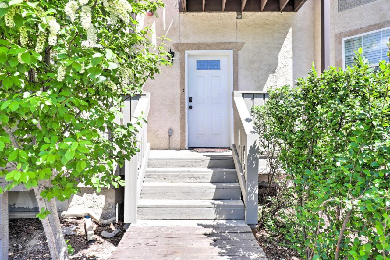 Peaceful Midway Studio With Mountain And Golf Views! Extérieur photo