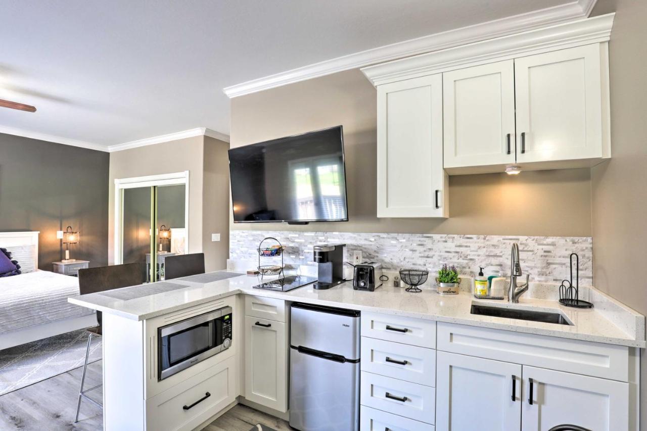 Peaceful Midway Studio With Mountain And Golf Views! Extérieur photo
